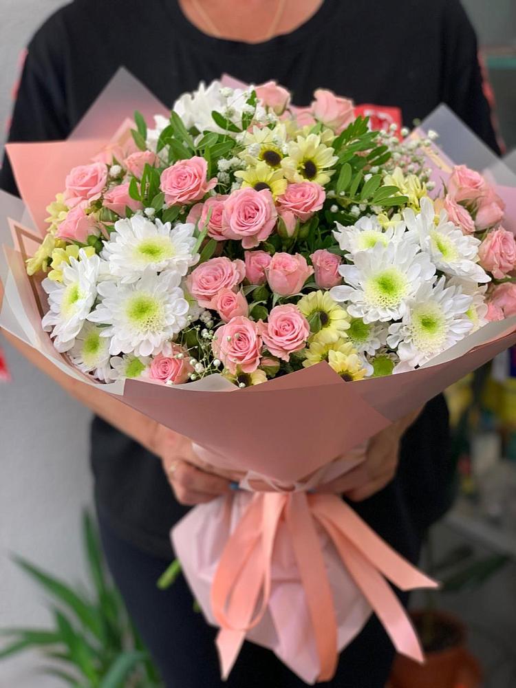 Букет цветов из: Розы и Хризантемы в Рузе