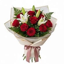 Букет цветов из:  Лилии и Розы в Рузе