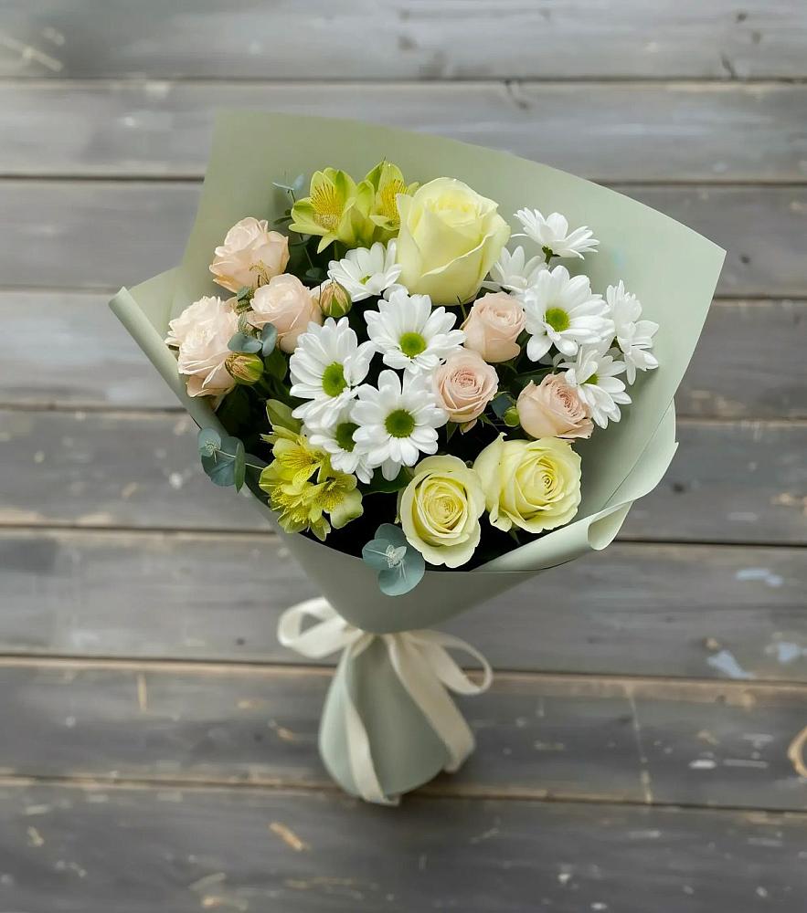 Букет цветов из: Альстромерии, Розы и Хризантемы в Рузе
