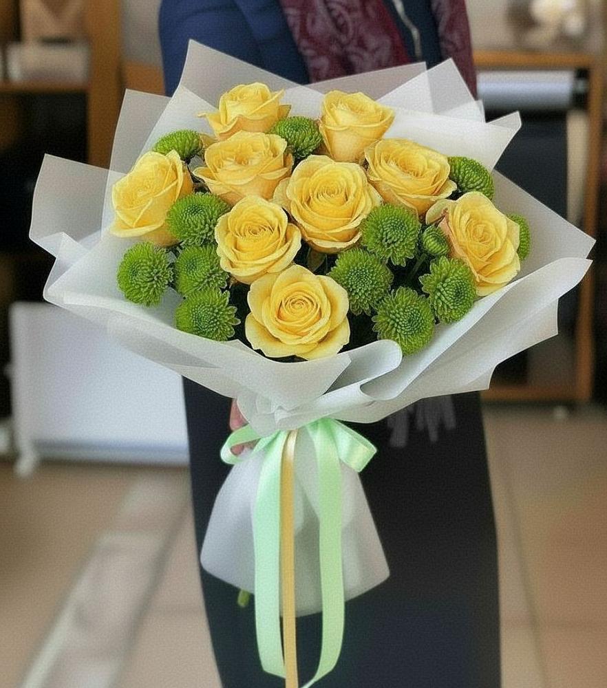 Букет цветов из: Хризантемы и Розы в Рузе