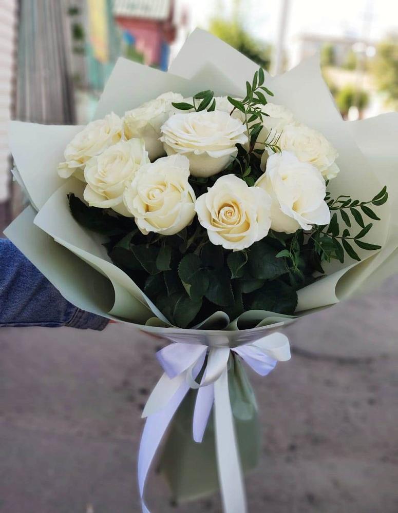 Букет Белые розы Проуд в Рузе