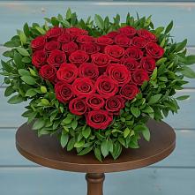 Цветочная композиция из Розы в виде сердца в Рузе