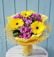 Букет цветов из:  Хризантемы и Герберы в Рузе