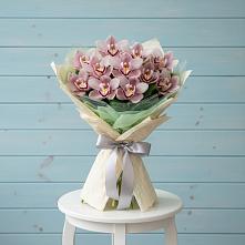 Букет цветов из:  Орхидеи и Розы в Рузе