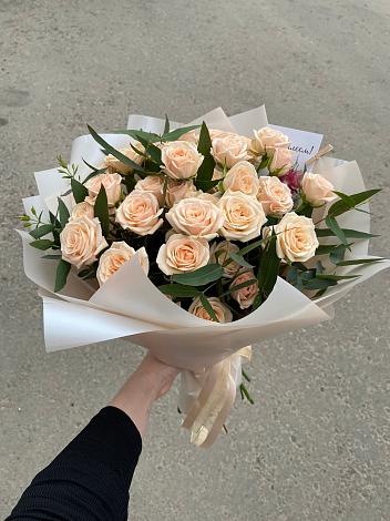 Букет Кремовые розы Латте в Рузе