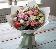 Букет цветов из:  Розы, Лизиантусы и Гвоздики #REPLACE_PRED# Рузе