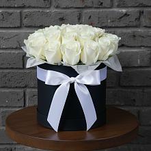 Цветочная композиция из Розы в шляпной коробке #REPLACE_PRED# Рузе